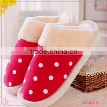 Hot Selling Wholesale Soft indoor Slippers Couples Household Dots Cotton Slippers