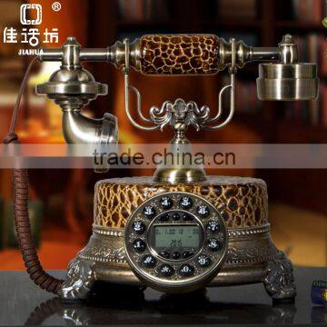 Antique Europe style resin vintage telephone for home decor and used