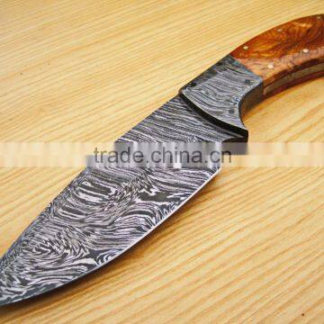 A STUNNING/SMART IMAGES WITH OLIVE WOOD HANDLE DAMASCUS STEEL HUNTING KNIFE photo-4