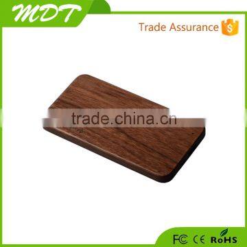 Hot sell in world portable mini 4000mah wood power bank slim battery charger for mobile phone