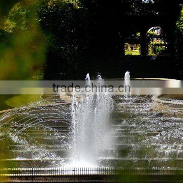 Water Jet in Shape of Cluster photo-2