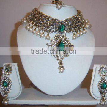 KUNDAN pearl drop necklace set