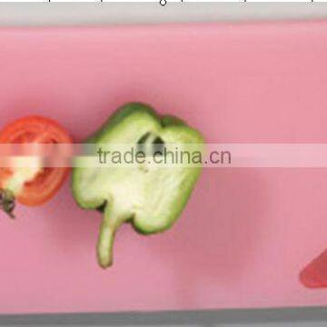 EASY TO USE 100% FOOD GRADE PLASTIC CHOPPING BOARD