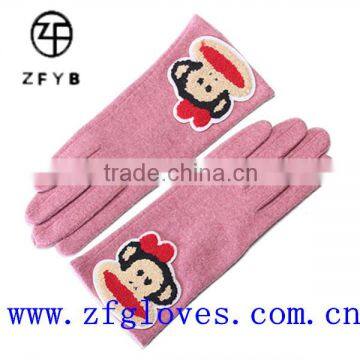 Ladies cute wool gloves with embroidery