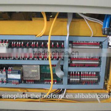 2014 High Quality Plastic Cup Lid Thermoforming Machine, Lid Machine photo-3