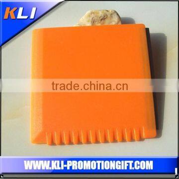 Orange colour wholesales high quality Plastic ice scraper ice breaker customized