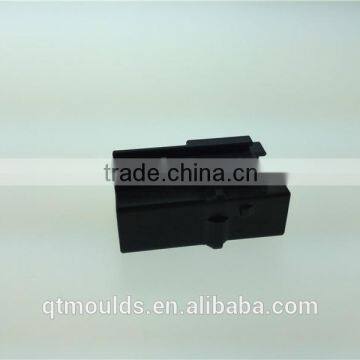 Qitai Injection Plastic Connector /Plastic Injection Mould Maker for Automobile Accessories / Plastic Auto Parts Molding photo-2