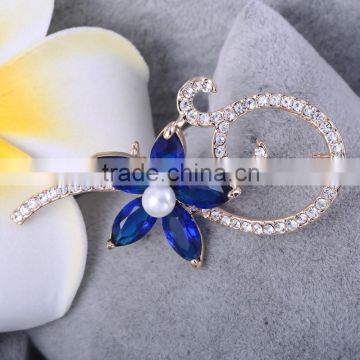 custom flower shape magnet brooch/broches crystal weddingbrooches for belts