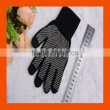 Black PVC Dots IPhone Touch Conductive Gloves photo-3