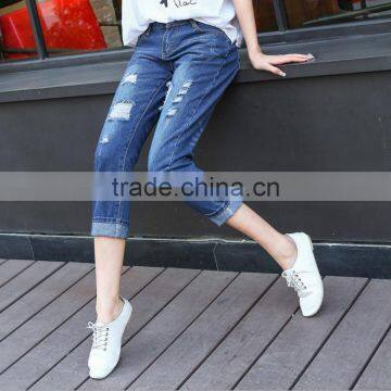 Zm40640b Loose Design Women Big Size Trousers Ladies Jeans Ninth Pants photo-2