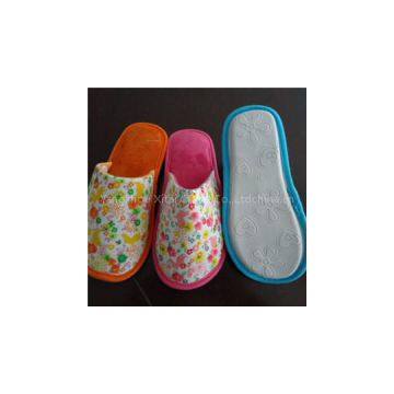 Cheap Wholesale Footwear Women Shoes With Cartoon Embroidery