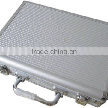 Premium Poker Chip Set Poker Set With 600 Chips and Carrying Case photo-5