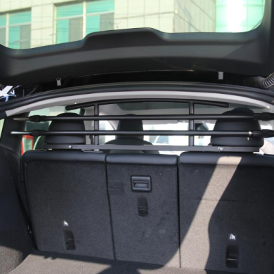 Tesla Model Y Trunk Pet Fence - Crash-tested Design for Vehicle Safety