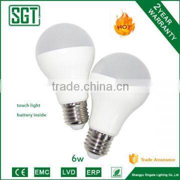 chargeble smart bulb E27 base plastic and aluminum