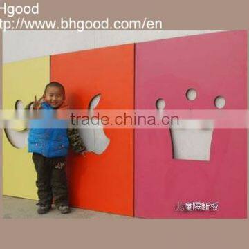 Public hurtless toilet cubicles door partition for children                        
                                                Quality Choice