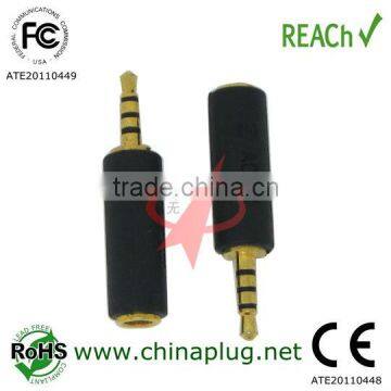 4-pole audio connector male and female plugs