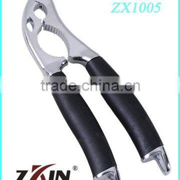 Zinc alloy Nut Cracker Walnut Sheller with Black Handle