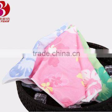 Super absorbent multifuction microfibre cleaning dust cloth