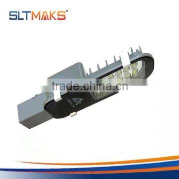 CE IP65 12W LED Street Light with 5 Years Warranty