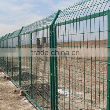 Hot Sale Galvanized /PVC Coated Welded Wire Mesh Fence photo-6