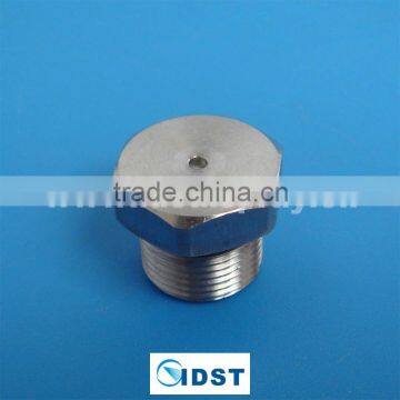 Needle jet spray nozzle