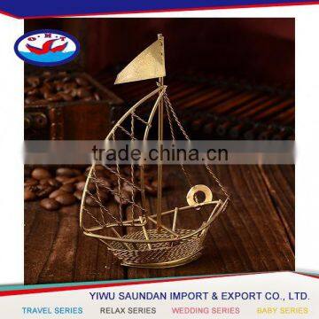 New Arrival novel design pretty recycled wedding candy box from manufacturer