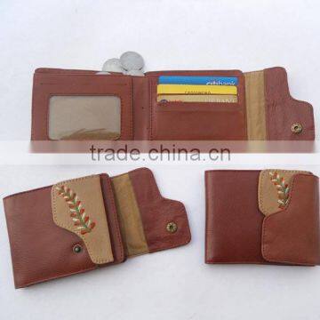 Handmade Vintage Genuine Men Leather Business Wallets with Fine Embroidery Wholesale