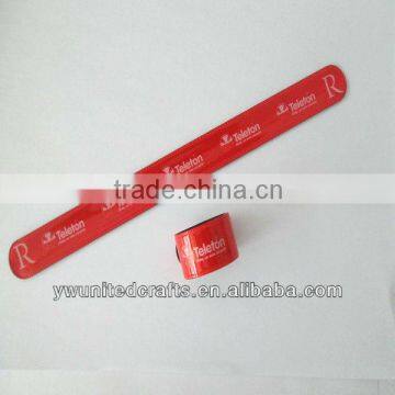 Custom logo imprint vinyl slap bracelet/slap band