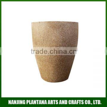 Tapered spary sand flower pot with classic details decoration