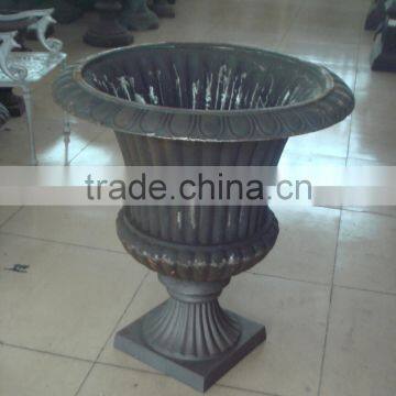Hot Sale Cast Iron Metal Garden Flower Pot Urn Planter photo-3