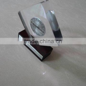 OEM Design Lucite Acrylic Pyramid Display Stand photo-4