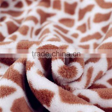 Wholesale Polyester Winter at Home Heated Blanket Print Sheet Set Super Comfy Knit Jacquard Appliqued Plush Pillow Blanket Scarf photo-6