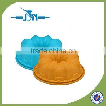 Multifunctional bear cake moulds for wholesales