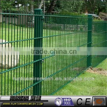 2014 Factory galvanized and power coated Double wire meshfence (Professional ,Since 1989 )