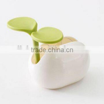 Creative Sprouting Bean Shape Desktop Stationery Holder photo-2