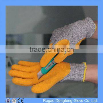 Working Use Safety HPPE Class 3 Cut Resistant Gloves with Latex Coating