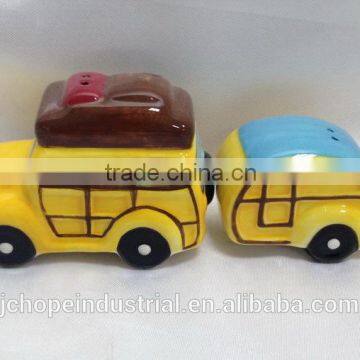 car and trailer ceramic salt and pepper shakers
