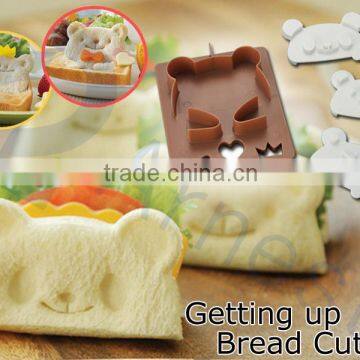 bread cutters decoration tool stamps bento lunch box sandwich toaster maker kitchenware bread slicer getting up bread cutter