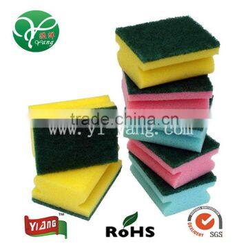 Grip sponge scourer