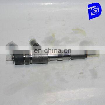 0 445 110 672 High Quality Fuel Injector 0445110715 for Naveco