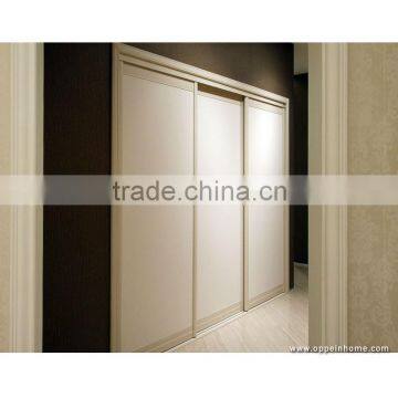 OPPEIN White Wardrobe with 3 Sliding Doors for Bedroom Furniture