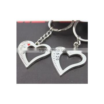 Custom Decoration gifts of Metal keychain with hollow heart shape