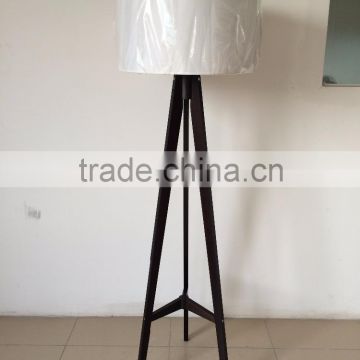 European And American Style Tripod Floor Lamps Designer Wooden Standing Lamps