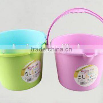 5L Portable plastic bucket