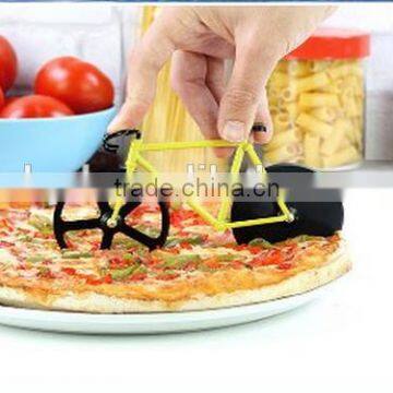 New Creative Bike Pizza Cutter Kitchen Leisure Time Pizza Cutter Stainless Steel Useful Multifunction photo-5