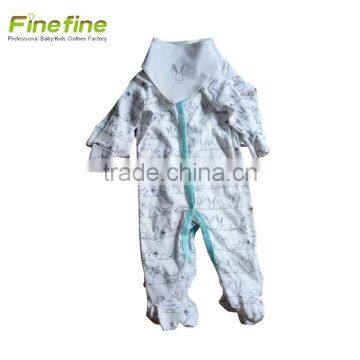 Top Quality Newborn Soft Cotton Unisex Plain Baby Rompers With Waterproof Bib