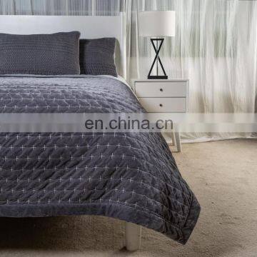 Amazon Hot Sale Luxurious Quilt Hotel Summer Quilt photo-2