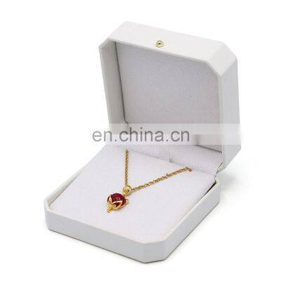 China Manufacturer  White Color Pu Leather Ring Earrings Pendant Box