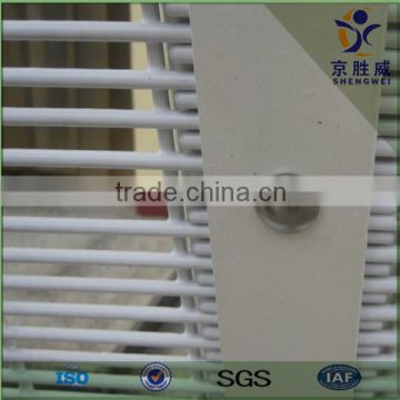 Anti-Climb and Anti-Cut 358 Mesh Fence