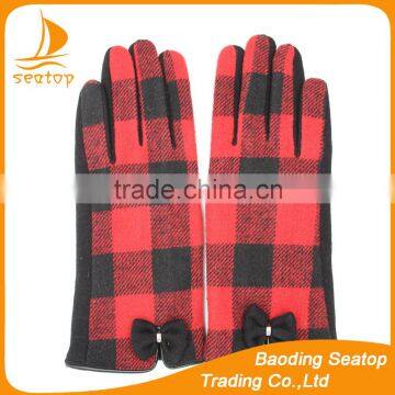 2016 ladies spandex velvet red and black plaid fabric gloves with little bow